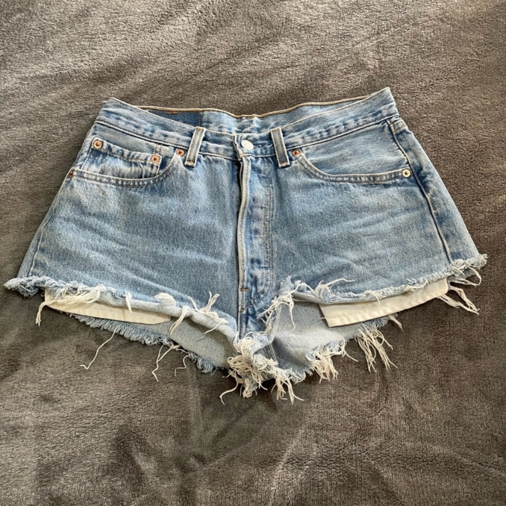 Levi shorts